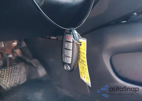 2017 Nissan Pathfinder Platinum/S/Sl/Sv z USA, uszkodzony, nr VIN 5N1DR2MN2HC613493